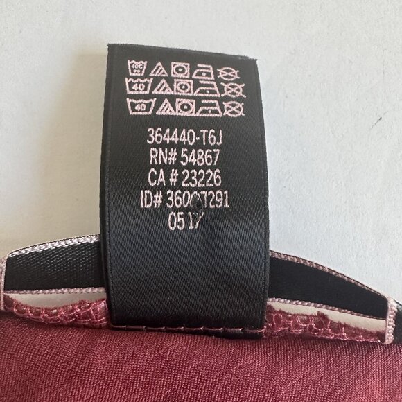 Victoria's Secret Camisole Womens M Burgundy Cropped Lace‎ Trim Satin Y2K 90s - Picture 9 of 10